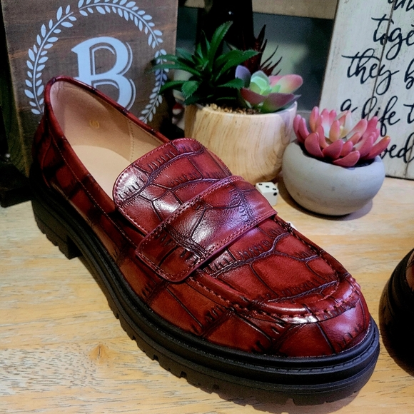ZBY Classic Penny Loafers - Picture 3 of 13